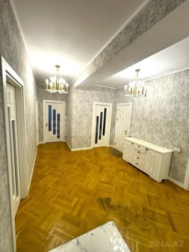 Продаётся 3-комн. новостройка 131 м², м. Элмляр Академиясы, photo 7 from 14