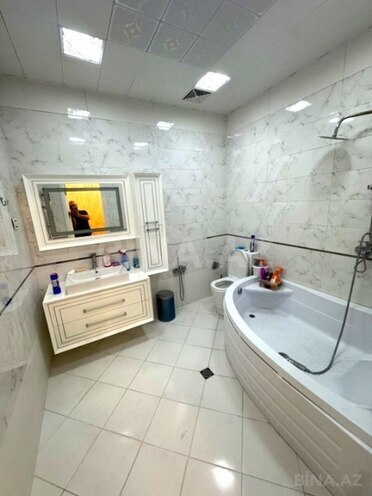 Продаётся 3-комн. новостройка 131 м², м. Элмляр Академиясы, photo 10 from 14