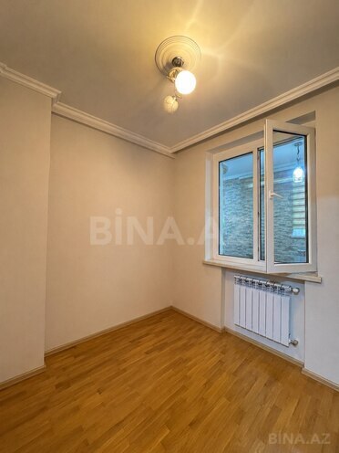 Продаётся 3-комн. вторичка 70 м², м. Иншаатчылар, photo 22 from 29