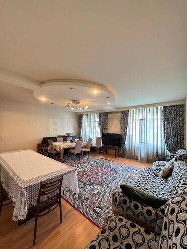Satılır 4 otaqlı köhnə tikili 115 m², Azadlıq Prospekti m., photo 4 from 29