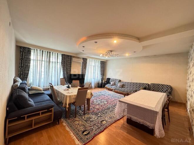 Satılır 4 otaqlı köhnə tikili 115 m², Azadlıq Prospekti m., photo 1 from 29