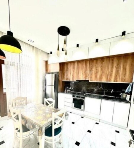 Сдаётся 3-комн. новостройка 100 м², м. Нефтчиляр, photo 5 from 9