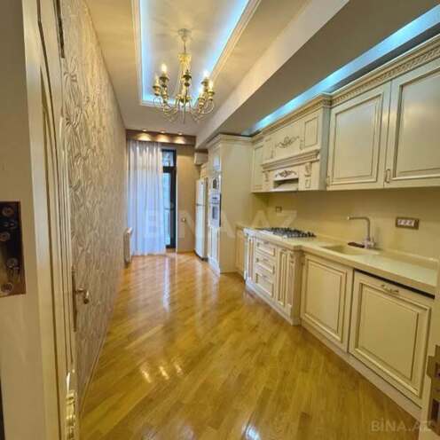 Продаётся 3-комн. новостройка 125 м², м. Элмляр Академиясы, photo 9 from 19