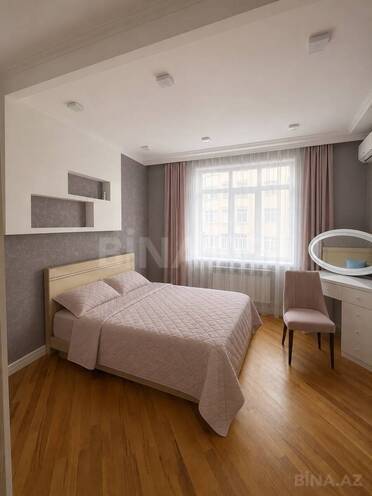 Сдаётся 3-комн. новостройка 140 м², м. Иншаатчылар, photo 7 from 18