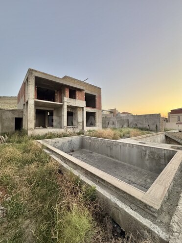 Продаётся 6-комн. дом/дача 360 м², пос. Новханы, photo 1 from 7