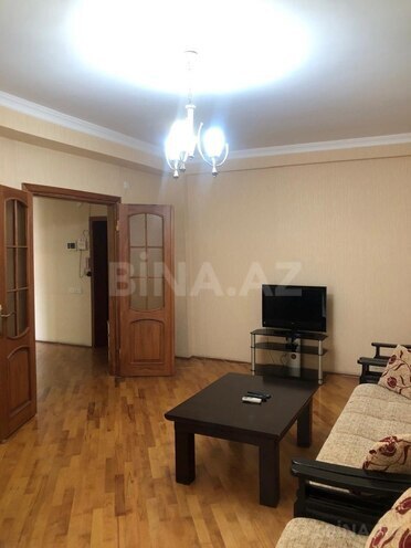 Сдаётся 2-комн. новостройка 70 м², Насиминский  р., photo 3 from 13
