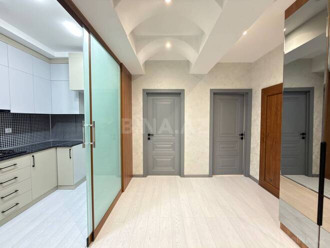 Продаётся 2-комн. новостройка 68 м², м. Ази Асланов, photo 1 from 16