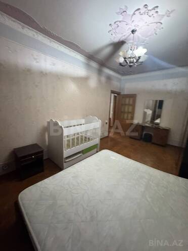 İcarəyə verilir 3 otaqlı köhnə tikili 85 m², Azadlıq Prospekti m., photo 12 from 25