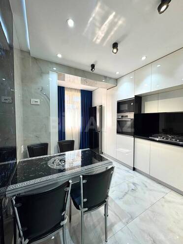 Продаётся 3-комн. вторичка 80 м², м. Ази Асланов, photo 4 from 15