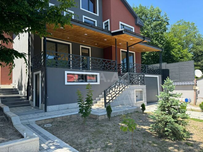 Satılır 10 otaqlı həyət evi/bağ evi 450 m², photo 1 from 32