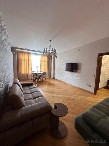 Продаётся 2-комн. вторичка 75 м², м. Элмляр Академиясы, photo 3 from 10