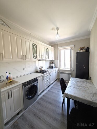 Satılır 4 otaqlı köhnə tikili 100 m², Bakıxanov q., photo 12 from 31