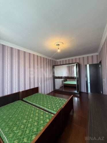 Продаётся 2-комн. вторичка 65 м², м. Иншаатчылар, photo 7 from 14
