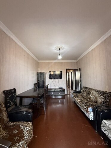 Продаётся 2-комн. вторичка 65 м², м. Иншаатчылар, photo 1 from 14