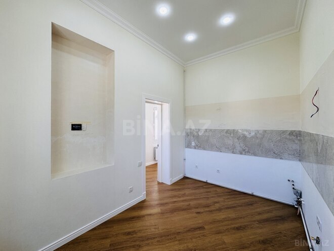 Satılır 3 otaqlı köhnə tikili 96 m², Sahil m., photo 15 from 21