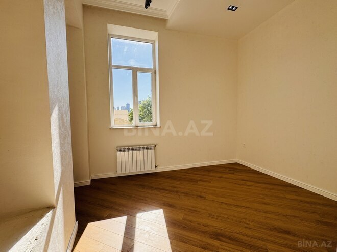 Satılır 3 otaqlı köhnə tikili 96 m², Sahil m., photo 11 from 21