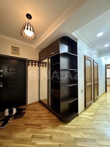 Сдаётся 3-комн. новостройка 80 м², Абшеронcкий  р., photo 13 from 19