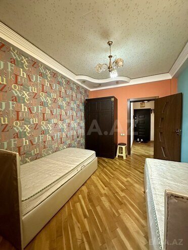 Сдаётся 3-комн. новостройка 80 м², Абшеронcкий  р., photo 12 from 19