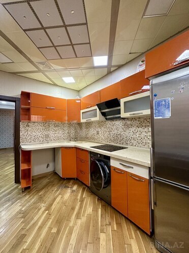 Сдаётся 3-комн. новостройка 80 м², Абшеронcкий  р., photo 10 from 19