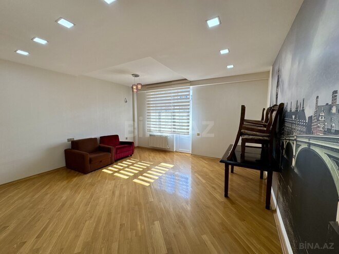 Продаётся 3-комн. новостройка 105 м², м. Ази Асланов, photo 1 from 11