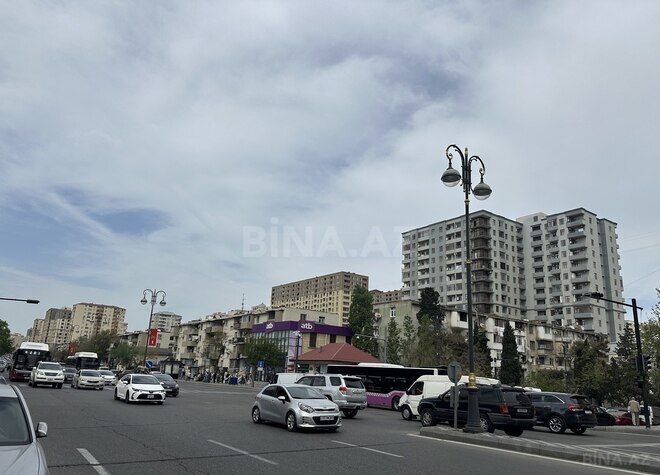 Сдаётся 3-комн. новостройка 72 м², м. Иншаатчылар, photo 1 from 20
