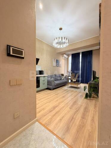 Сдаётся 2-комн. новостройка 67 м², м. Низами, photo 3 from 12