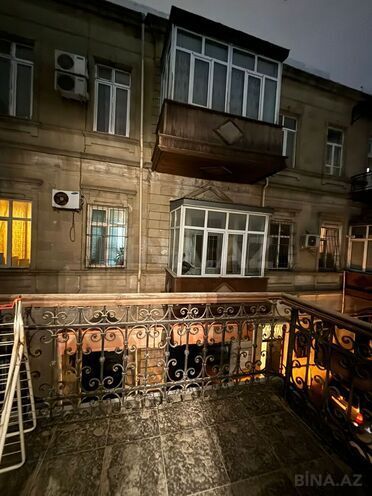 Сдаётся 3-комн. вторичка 80 м², м. Ичеришехер, photo 1 from 16