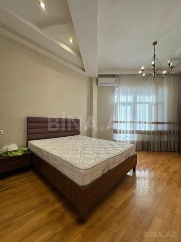Сдаётся 3-комн. новостройка 140 м², м. Низами, photo 9 from 21