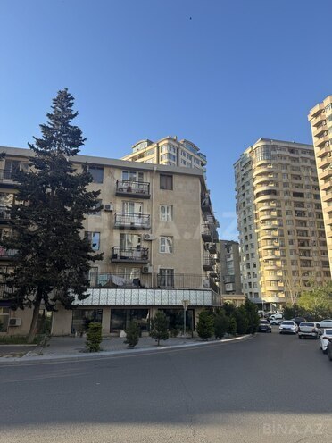 Satılır 2 otaqlı köhnə tikili 35 m², Elmlər Akademiyası m., photo 1 from 12