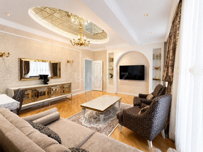 Satılır 3 otaqlı yeni tikili 130 m², 28 May m., photo 3 from 18