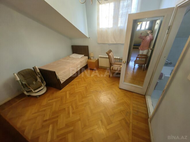 Satılır 5 otaqlı köhnə tikili 197 m², Nizami m., photo 26 from 31