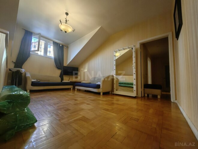 Satılır 5 otaqlı köhnə tikili 197 m², Nizami m., photo 19 from 31
