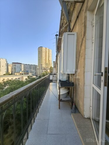 Satılır 5 otaqlı köhnə tikili 197 m², Nizami m., photo 8 from 31