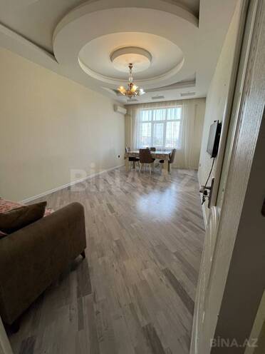 Сдаётся 2-комн. новостройка 65 м², м. Нефтчиляр, photo 3 from 8