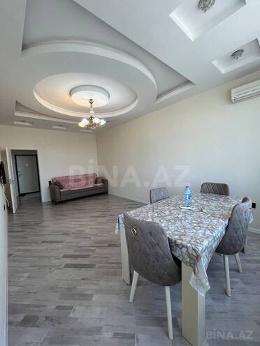 Сдаётся 2-комн. новостройка 65 м², м. Нефтчиляр, photo 1 from 8