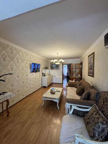 Satılır 3 otaqlı köhnə tikili 80 m², İnşaatçılar m., photo 3 from 16