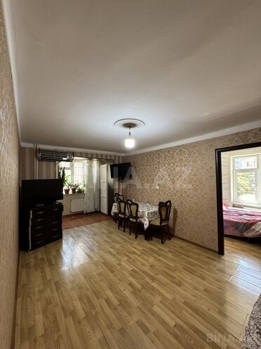 Продаётся 2-комн. вторичка 55 м², м. Иншаатчылар, photo 5 from 18