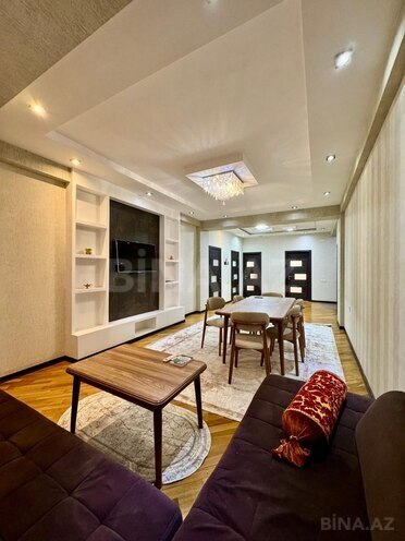 Сдаётся 3-комн. новостройка 120 м², м. Иншаатчылар, photo 6 from 14