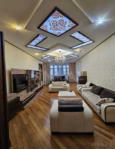 Продается 4-комн. новостройка 200 м², м. Элмляр Академиясы, photo 1 from 18
