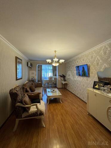 Satılır 3 otaqlı köhnə tikili 85 m², İnşaatçılar m., photo 1 from 19