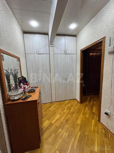 Продаётся 2-комн. вторичка 65 м², м. Иншаатчылар, photo 9 from 19