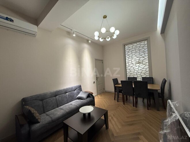 İcarəyə verilir 2 otaqlı yeni tikili 55 m², 28 May m., photo 3 from 12