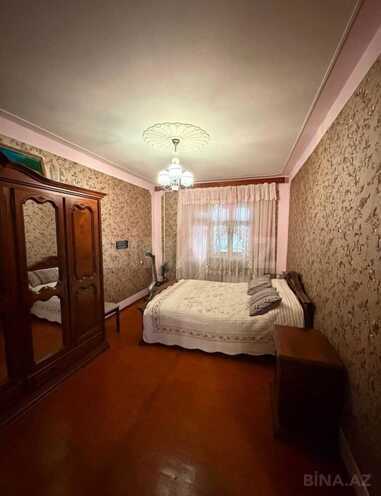 Satılır 3 otaqlı köhnə tikili 80 m², İnşaatçılar m., photo 1 from 11