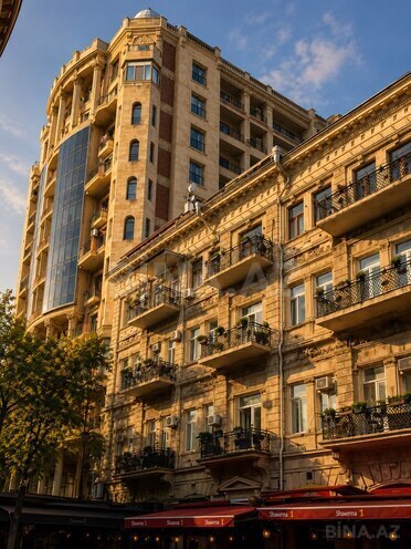 Satılır 3 otaqlı yeni tikili 160 m², Sahil m., photo 1 from 13
