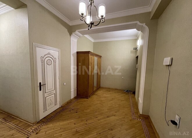İcarəyə verilir 2 otaqlı köhnə tikili 110 m², Nizami m., photo 11 from 14