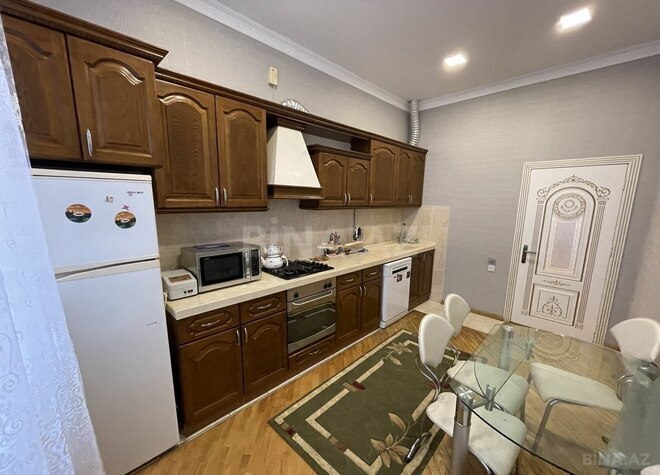 İcarəyə verilir 2 otaqlı köhnə tikili 110 m², Nizami m., photo 7 from 14