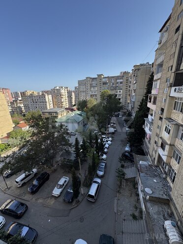 Satılır 2 otaqlı köhnə tikili 50 m², İnşaatçılar m., photo 4 from 14