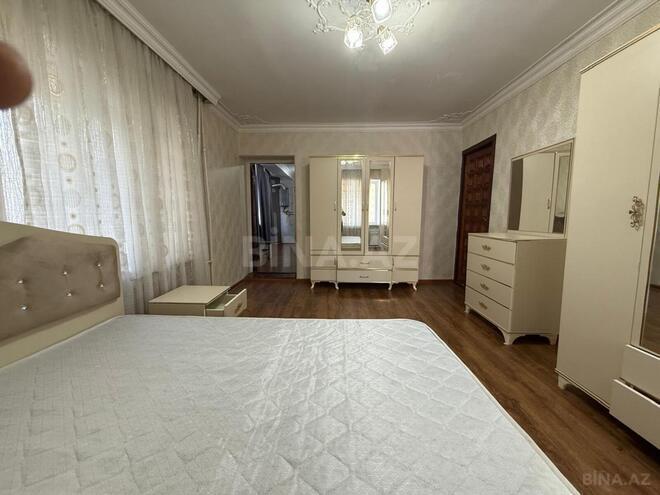 Продаётся 3-комн. вторичка 90 м², м. Иншаатчылар, photo 1 from 18