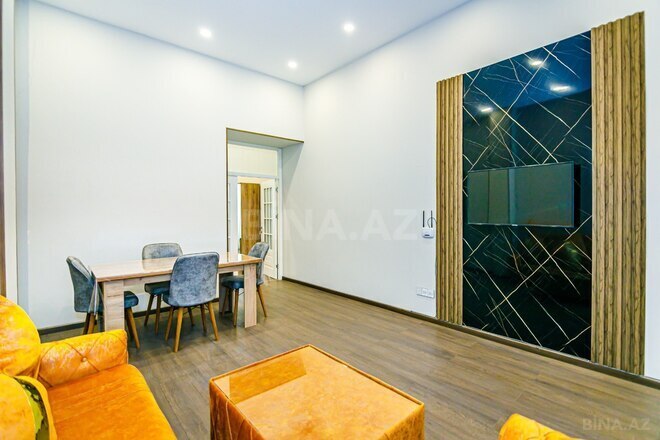 İcarəyə verilir 2 otaqlı köhnə tikili 64 m², Sahil m., photo 18 from 31