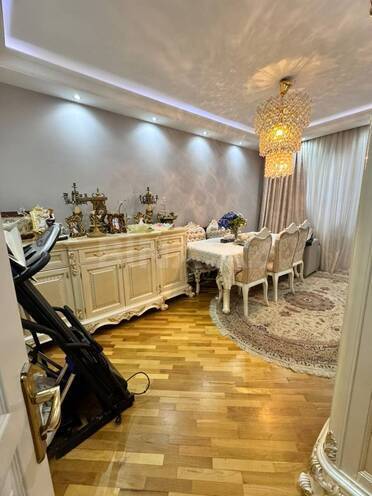 Продаётся 4-комн. новостройка 100 м², м. Халглар Достлугу, photo 1 from 18